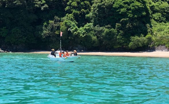 日本一、気軽に行ける美しい無人島「妻ヶ島」